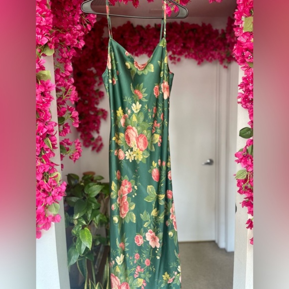 🌺 NWT Reformation Parma Silk Dress in Belvedere Green - Size Small - Picture 7 of 11